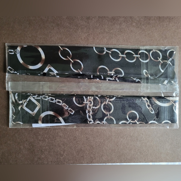 Twilly - Picture 2 of 3